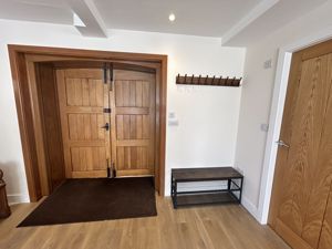 Photo 16- click for photo gallery